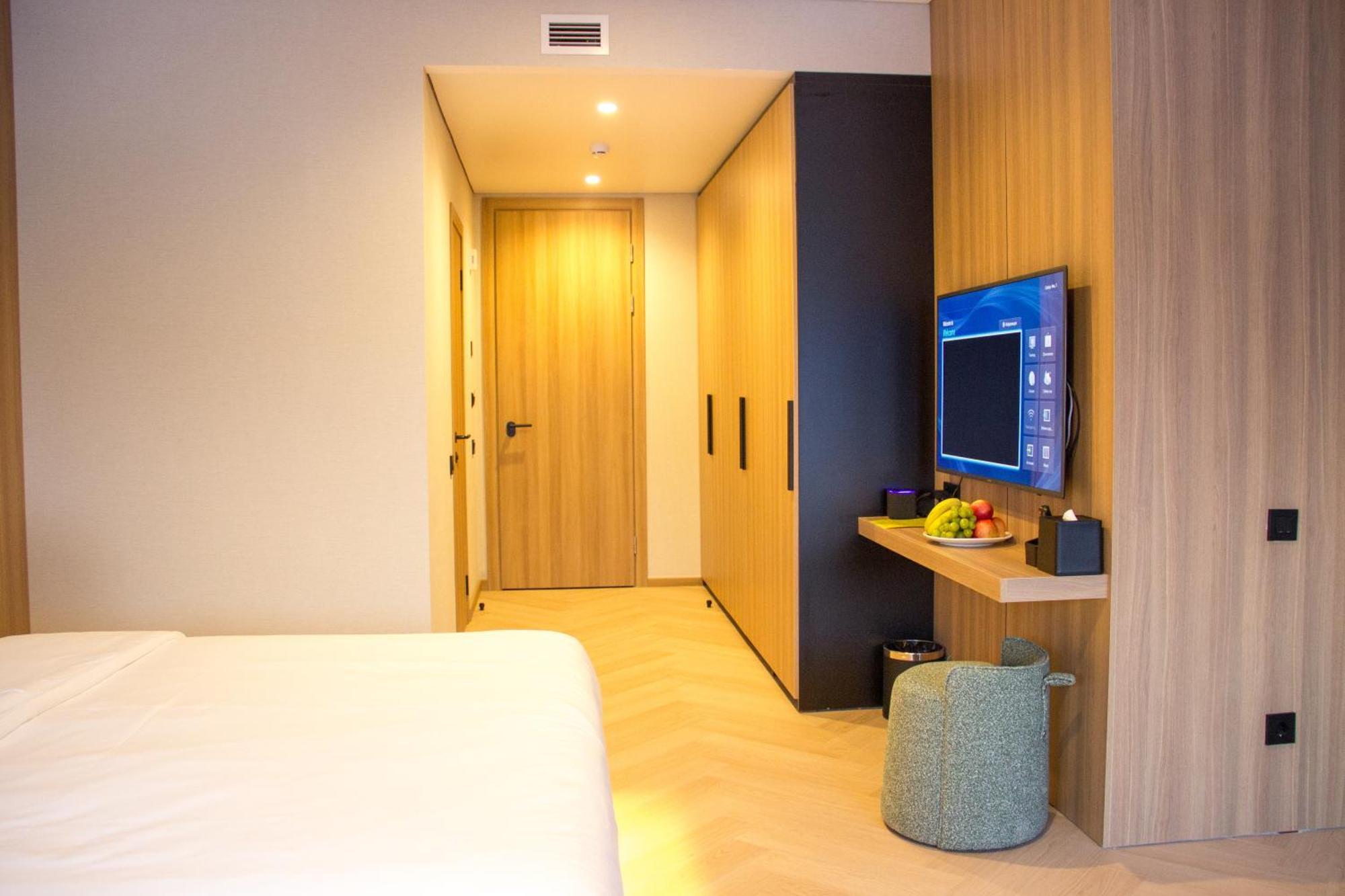 אלמטי Resident Hotel Abay מראה חיצוני תמונה