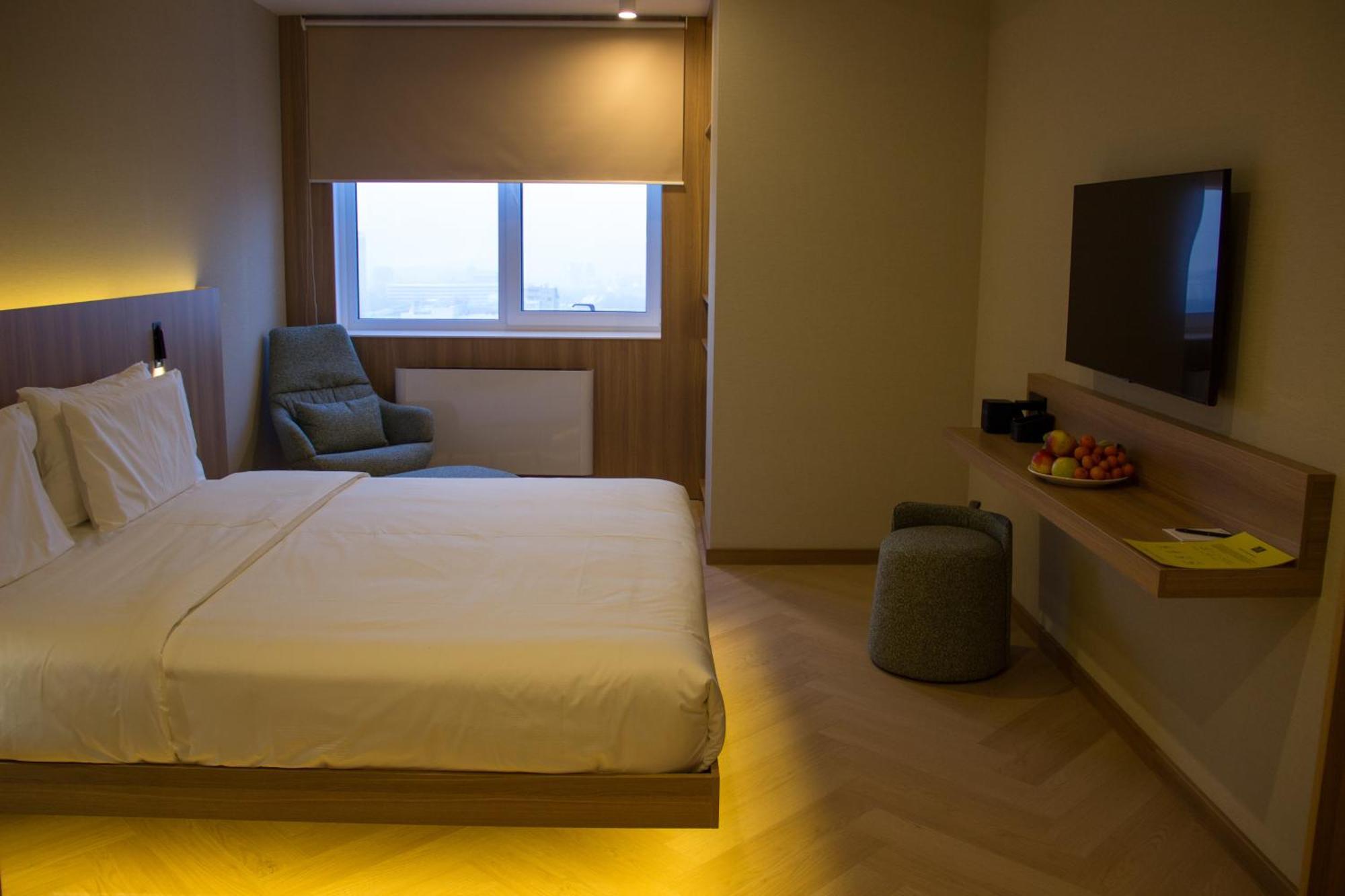אלמטי Resident Hotel Abay מראה חיצוני תמונה