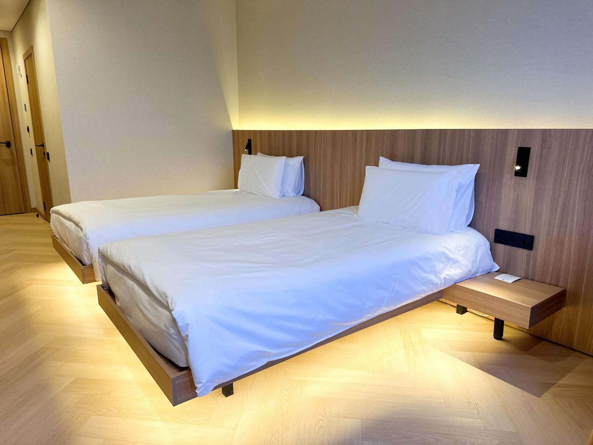אלמטי Resident Hotel Abay מראה חיצוני תמונה